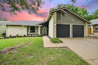 7906 Swindon Ln, Austin, TX 78745