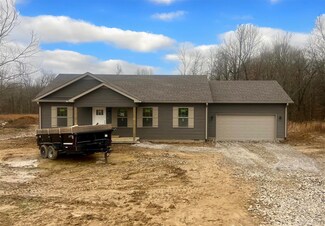 6921 Dripping Springs Rd, Smiths Grove, KY 42171