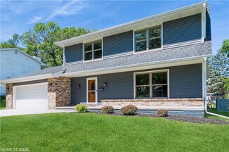 1218 26th St, West Des Moines, IA 50266