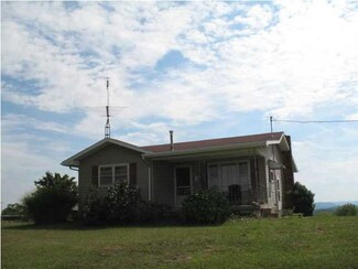 16473 Unicorn Rd, Magnet, IN 47520