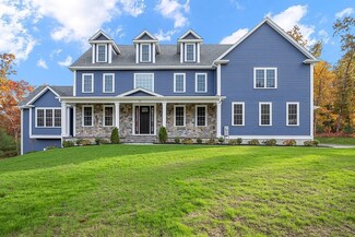 27 September Dr, Franklin, MA 02038