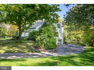 21 Matlack Ln, Villanova, PA 19085
