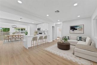 7021 SW 12th St, Pembroke Pines, FL 33023