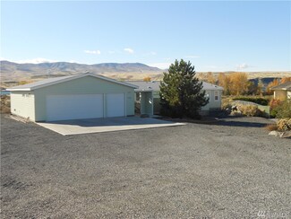 705 Ross Ct SW, Mattawa, WA 99349