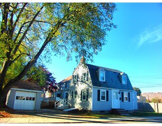 2 Market St, Lawrence, MA 01843