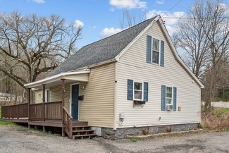 3 Douglas Rd, Webster, MA 01570