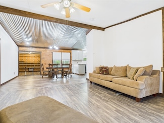 11 Mockingbird Rd, New Waverly, TX 77358
