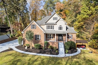 3925 Philpark Dr, Winston Salem, NC 27106