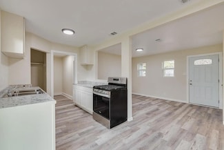 6504 Ramey Ave, Fort Worth, TX 76112
