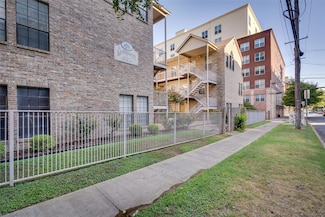715 W 22 1 2 St Unit 205, Austin, TX 78705