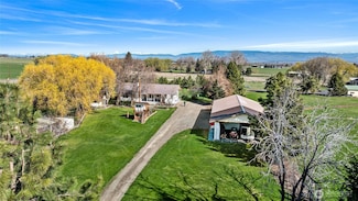 1091 Manastash Rd, Ellensburg, WA 98926