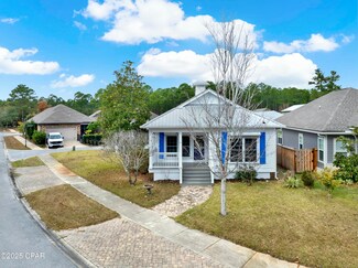 79 Oyster Blvd, Freeport, FL 32439