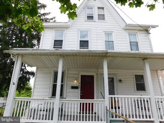 263 Hooker St, Riverside, NJ 08075