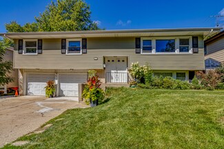 2212 Edgewood Rd, Waukegan, IL 60087
