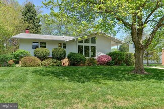 2640 Depaul Dr, Vienna, VA 22180