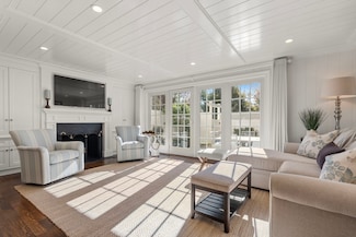 11 Oak St Unit 62, Wellesley, MA 02482