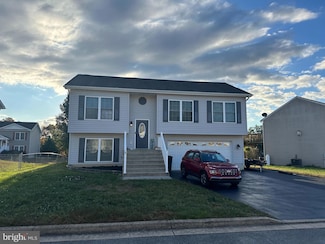 132 Freight Car Cir, Bunker Hill, WV 25413