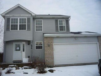 626 Navajo St, Round Lake Heights, IL 60073