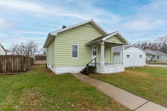 1016 Reddick St, Mishawaka, IN 46544