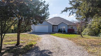 144 SE 250th Rd, Warrensburg, MO 64093