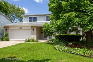 1802 W Catalpa Ln, Mount Prospect, IL 60056