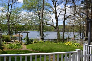 95 Cubles Dr, Brimfield, MA 01010