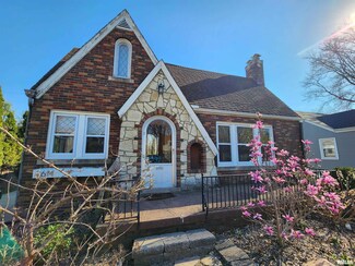 2614 W Moss Ave, Peoria, IL 61604