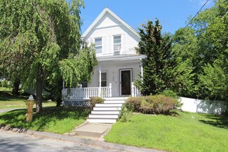 9 Arcadia St, Worcester, MA 01604