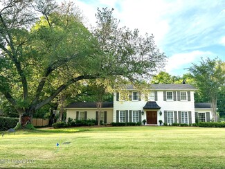 210 Brae Burn Dr, Jackson, MS 39211