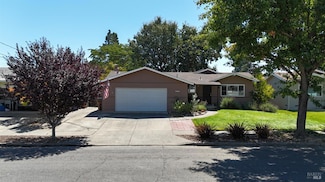 1605 Sequoia St, Napa, CA 94558