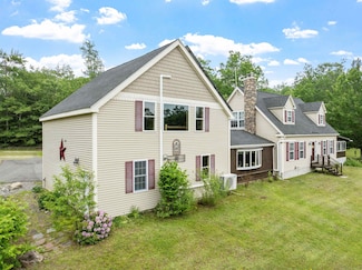 55 Walker Rd, Center Barnstead, NH 03225