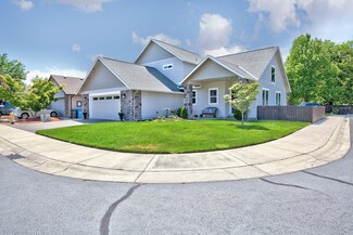 1354 SW Argo Ln, Grants Pass, OR 97527