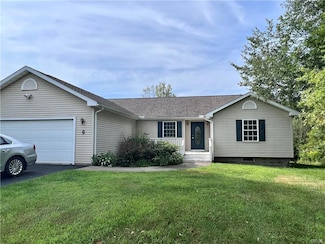 6 Emmons Cir, Camden, NY 13316