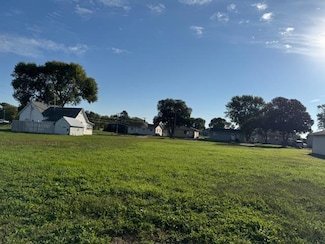 1002 S Lincoln Ave, Hastings, NE 68901