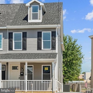 16 E 9th St, Marcus Hook, PA 19061