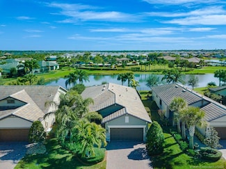 221 SE Longview Dr, Port St. Lucie, FL 34984