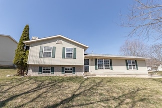 1114 Engelhart Dr, Madison, WI 53713