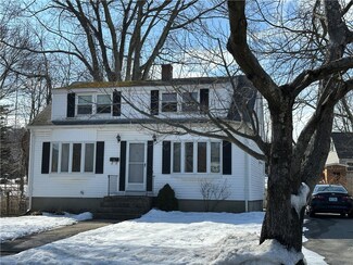 40 Dean Ave, Johnston, RI 02919