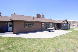 108 Palomino Dr, Big Bear City, CA 92314