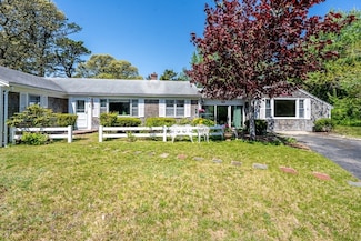 34 Brooksweld Ln, West Dennis, MA 02670