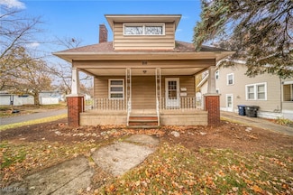 814 Sarcee Ave, Akron, OH 44305