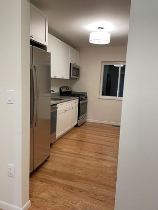 5 Bayberry Dr Unit 5-1, Sharon, MA 02067