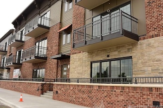 218 Mulberry St, Jeffersonville, IN 47130