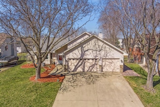 7175 Upper 157th St W, Saint Paul, MN 55124