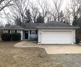 42 Carroll Ln, Conway, AR 72032