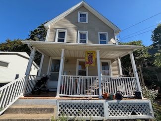 271 Crystal Ave, New London, CT 06320