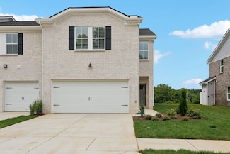 7121 Cedarcrest Ln, Fairview, TN 37062