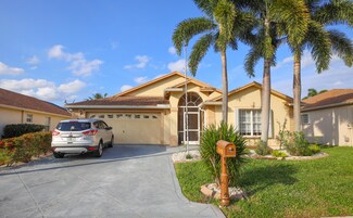 1466 Fairway Cir, Greenacres, FL 33413