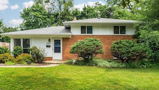 2204 Walter Dr, Ann Arbor, MI 48103