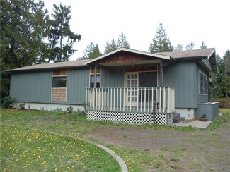 21058 Jefferson Beach Rd NE, Kingston, WA 98346